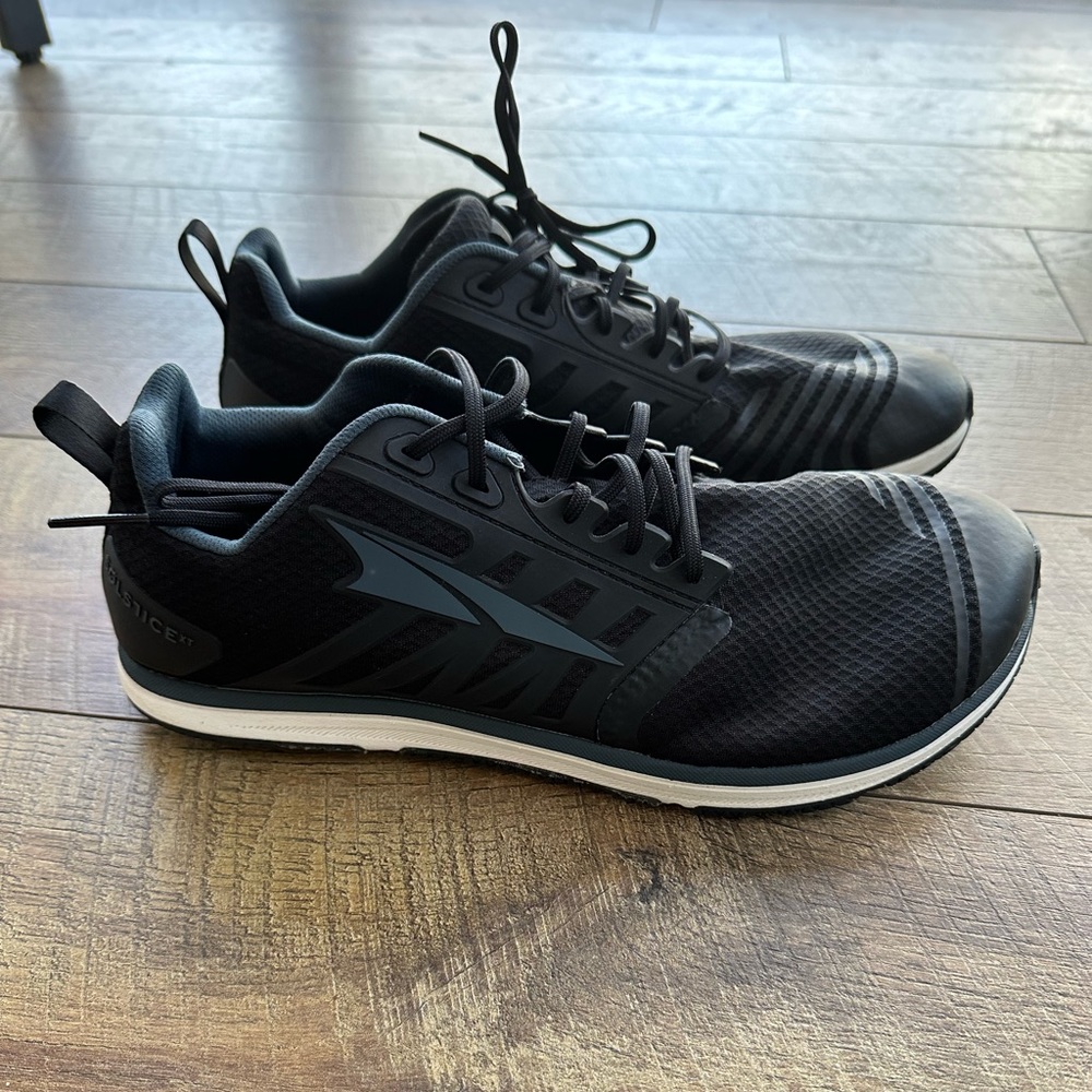 Altra Solstice